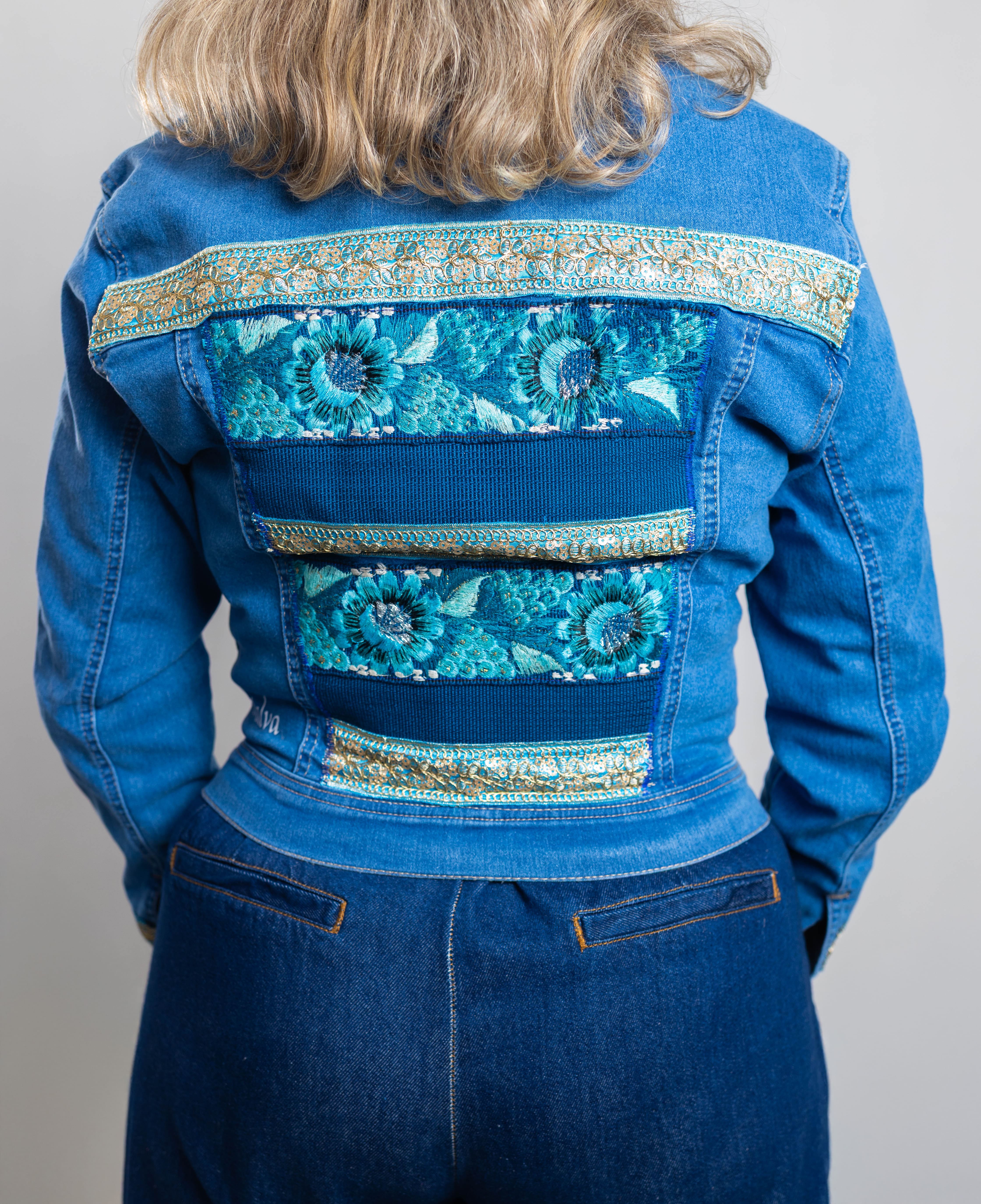 CHAQUETA DE MUJER
